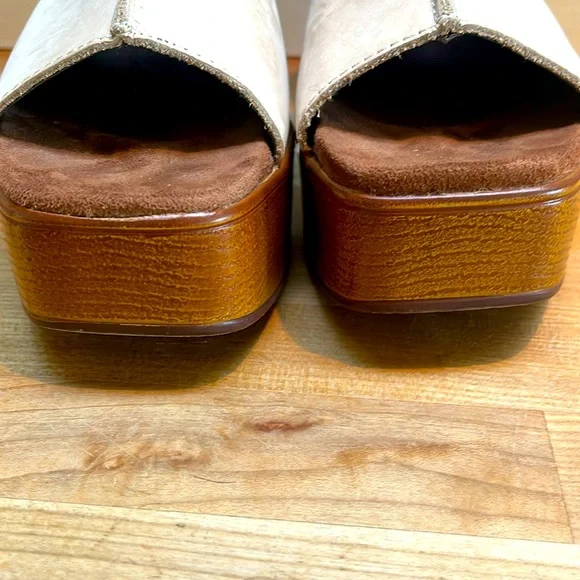 House of Harlow 1960 Griffin Ivory Leather Chunky Platform Brown Slide Sandals - Picture 12 of 14